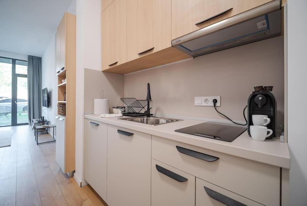 Mycampus 1 Bdrm, Stay 4, Free Parking, Garden, Self Check-In 소피아 외부 사진