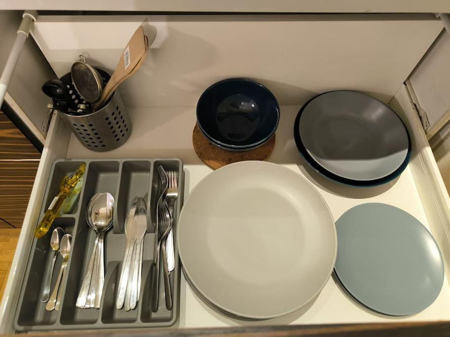 Mycampus 1 Bdrm, Stay 4, Free Parking, Garden, Self Check-In 소피아 외부 사진